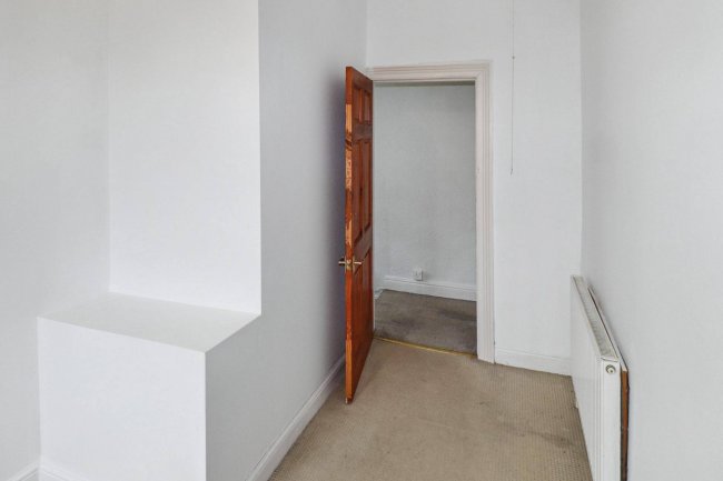 13 Hilary Street, Dewsbury, WF13 4AU 1