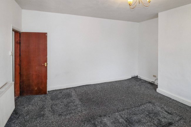 13 Hilary Street, Dewsbury, WF13 4AU 1