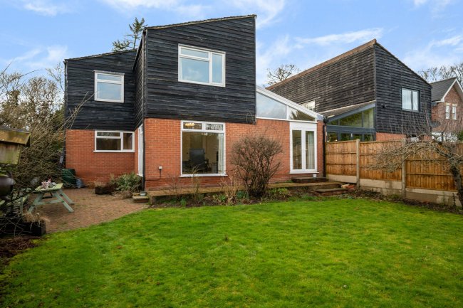 Alhamra, Widford Road, Much Hadham, Hertfordshire, SG10 6AT 3