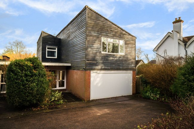 Alhamra, Widford Road, Much Hadham, Hertfordshire, SG10 6AT 3