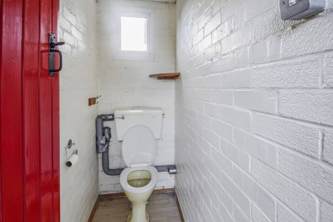 1 Fieldside Road, Pulloxhill, MK45 5HN 3