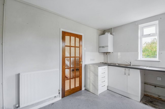 1 Fieldside Road, Pulloxhill, MK45 5HN 3