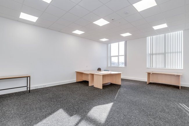 251-255 Linthorpe Road, Middlesbrough TS1 4AT 1