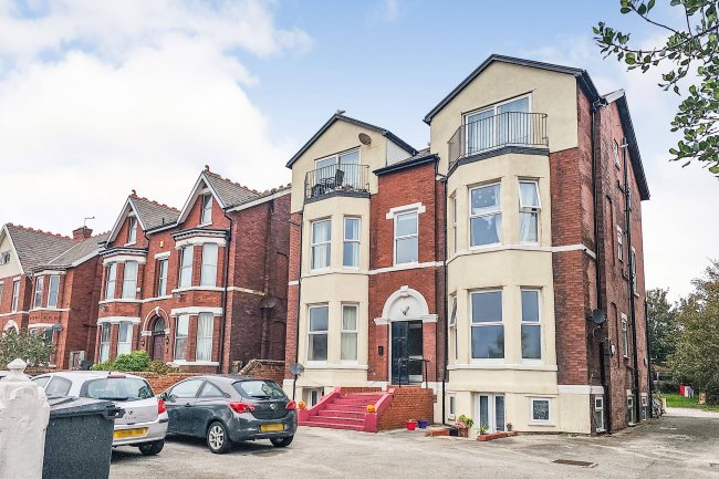 5 Weld Road, Birkdale, Southport, Merseyside, PR8 2BX 9