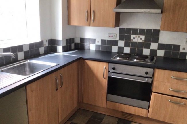 Flat 10 Wyvern House, Bridge Road, Grays, Essex, RM17 6RS 3