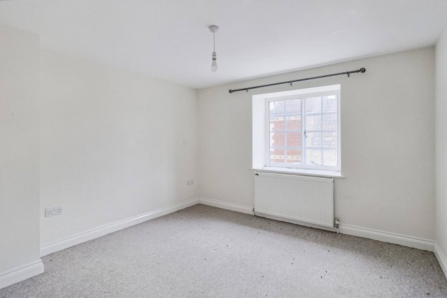 1 Crown Mews, South Street, Crewkerne, Somerset, TA18 8DB 9