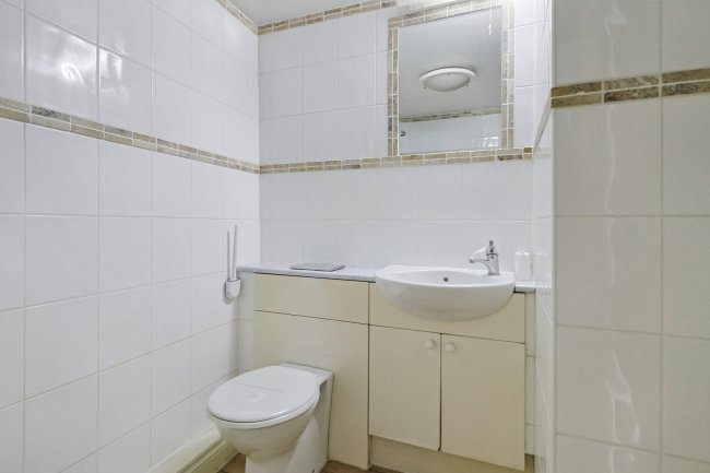 1 Crown Mews, South Street, Crewkerne, Somerset, TA18 8DB 9