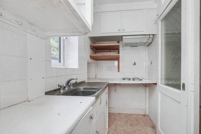 15 Downs Road, Canterbury, Kent, CT2 7AY 4