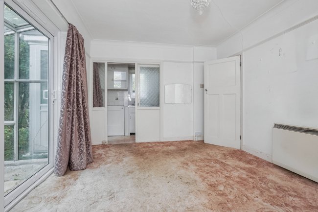 15 Downs Road, Canterbury, Kent, CT2 7AY 4