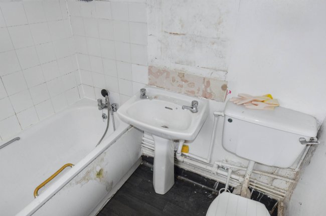 49 Alfred Road, Coventry, West Midlands, CV1 5BN 4