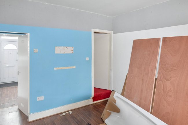 49 Alfred Road, Coventry, West Midlands, CV1 5BN 4