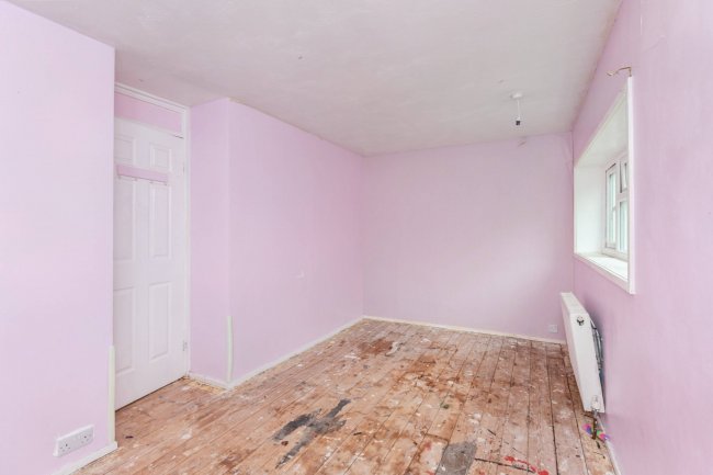 26 Ramsgill Court, Heelands, Milton Keynes, Buckinghamshire, MK13 7LS 3