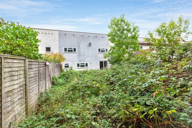 26 Ramsgill Court, Heelands, Milton Keynes, Buckinghamshire, MK13 7LS 3