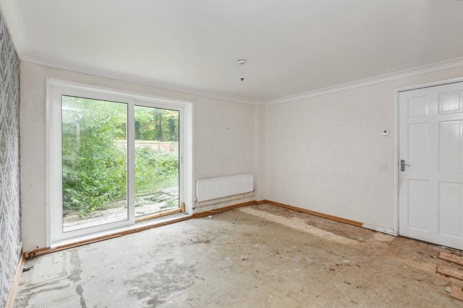 26 Ramsgill Court, Heelands, Milton Keynes, Buckinghamshire, MK13 7LS 3