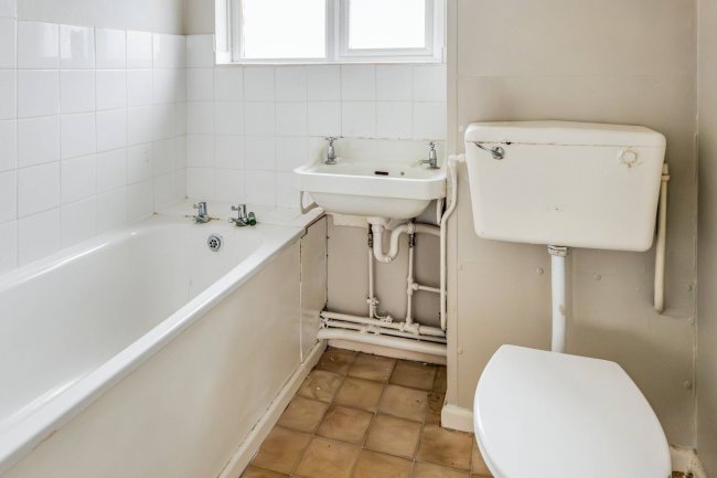 88 Allington Way, Chippenham, Wiltshire, SN14 0JU 2