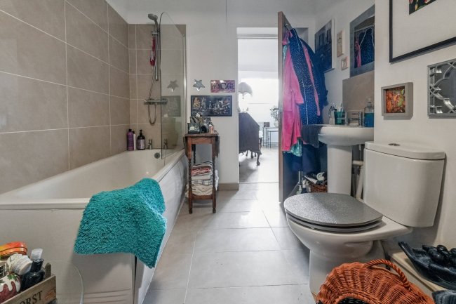 Flat 13, 22 Montpellier Crescent, Wallasey, CH45 9AB 1