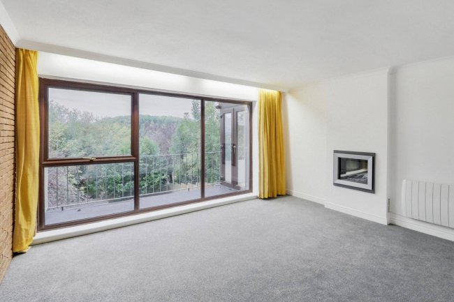 45 Foxhill Road, Burton Joyce, Nottingham, Nottinghamshire, NG14 5DB 2