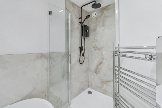 45 Foxhill Road, Burton Joyce, Nottingham, Nottinghamshire, NG14 5DB 2