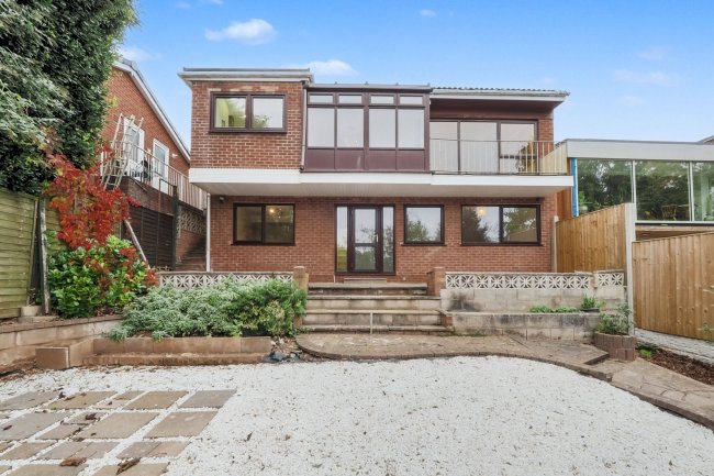 45 Foxhill Road, Burton Joyce, Nottingham, Nottinghamshire, NG14 5DB 2