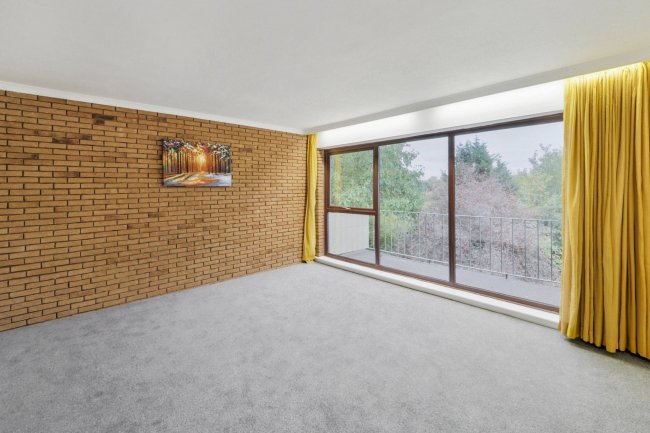 45 Foxhill Road, Burton Joyce, Nottingham, Nottinghamshire, NG14 5DB 2