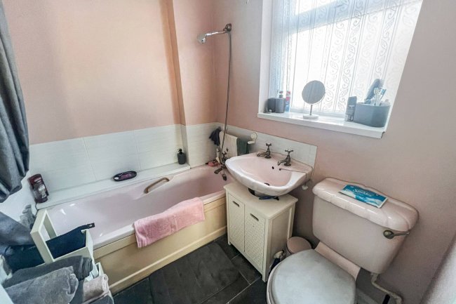 3 Cedar Grove, Brotton, Satburn by the Sea, North Yorkshire, TS12 2SL 7