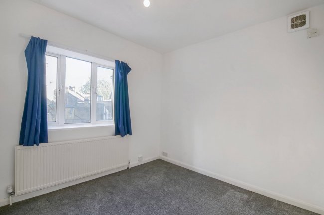 1 Amhurst Court, Amhurst Park, Stamford Hill, London N16 5AX 10