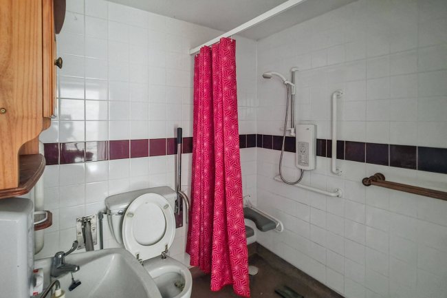 43 Rothschild Road, Chiswick, London, W4 5HT 5