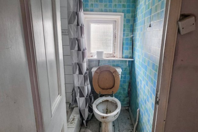 43 Rothschild Road, Chiswick, London, W4 5HT 5