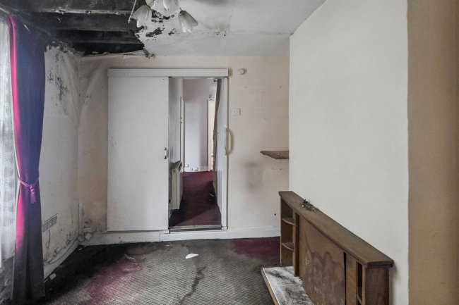 43 Rothschild Road, Chiswick, London, W4 5HT 5