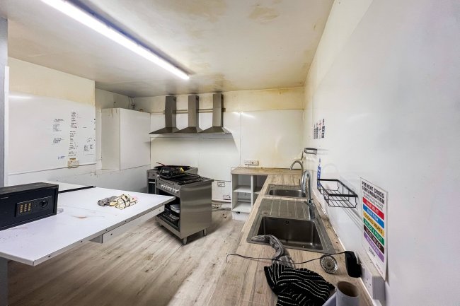 6 & 6a Clyde Terrace, Spennymoor, County Durham, DL16 7SE 7