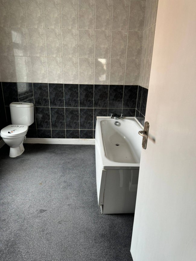 6 & 6a Clyde Terrace, Spennymoor, County Durham, DL16 7SE 7