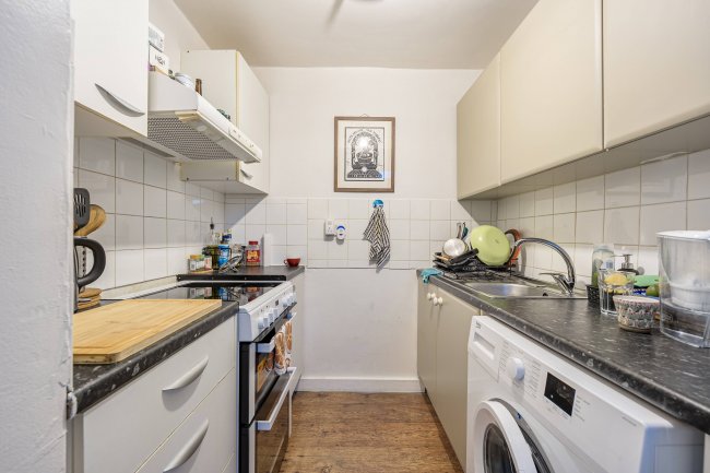 7 Plough Way, Surrey Quays, London SE16 2LS 7