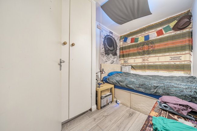 7 Plough Way, Surrey Quays, London SE16 2LS 7