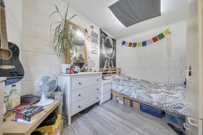 7 Plough Way, Surrey Quays, London SE16 2LS 7