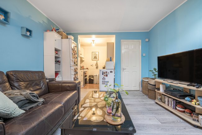 7 Plough Way, Surrey Quays, London SE16 2LS 7