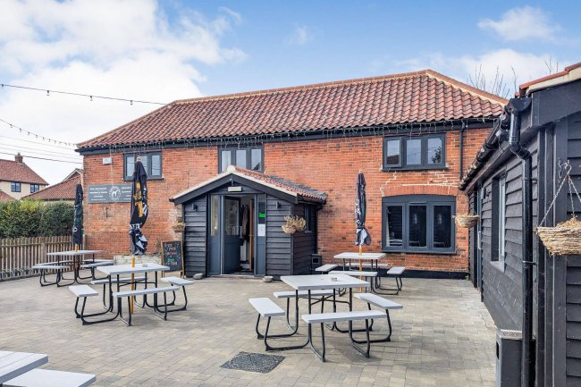 The Greyhound Public House, The Street, Tibenham NR16 1PZ 54