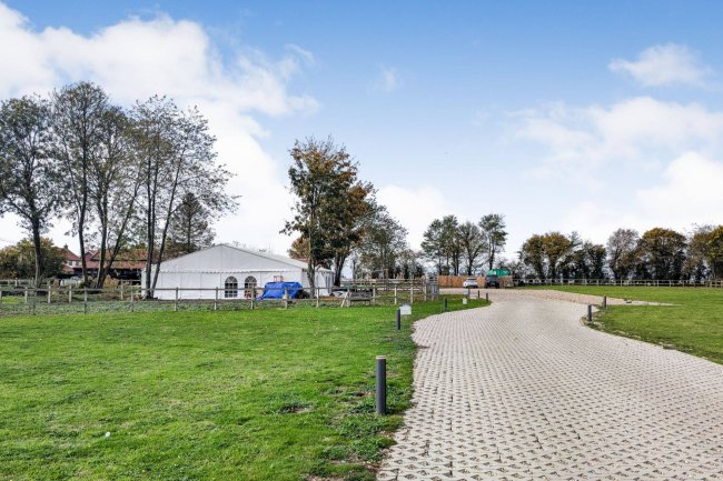 The Greyhound Public House, The Street, Tibenham NR16 1PZ 54