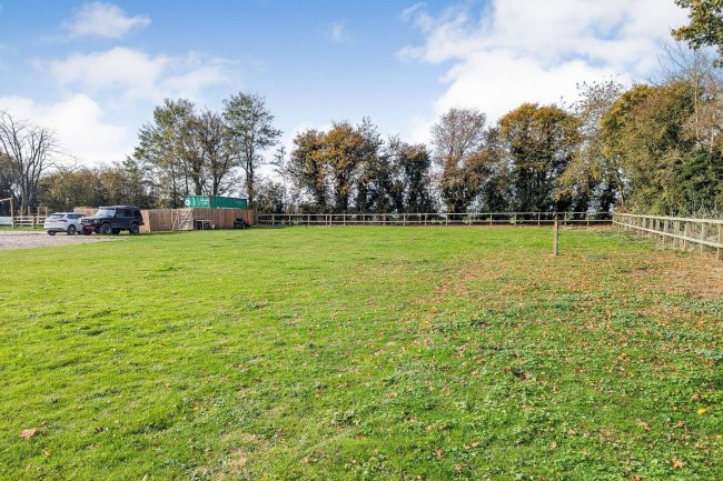 The Greyhound Public House, The Street, Tibenham NR16 1PZ 54