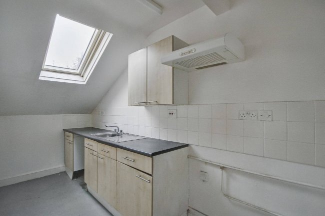 Flat D, 186 Randolph Avenue, Maida Vale, London W9 1PE 7