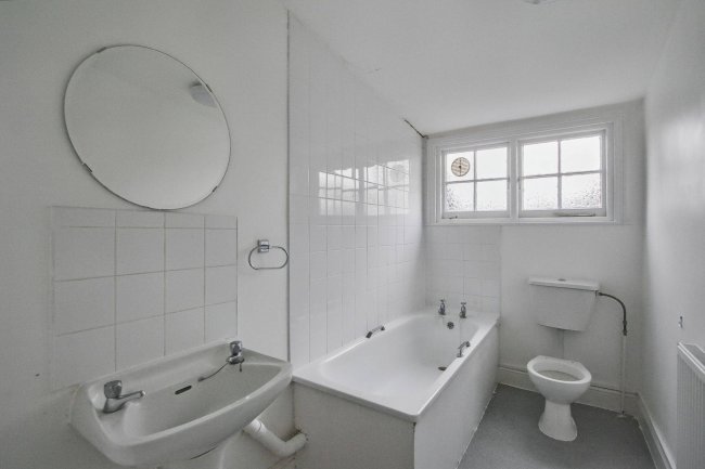 Flat D, 186 Randolph Avenue, Maida Vale, London W9 1PE 7