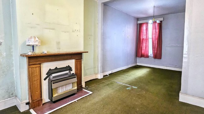 10 Brouncker Road, Acton, London W3 8AQ 6