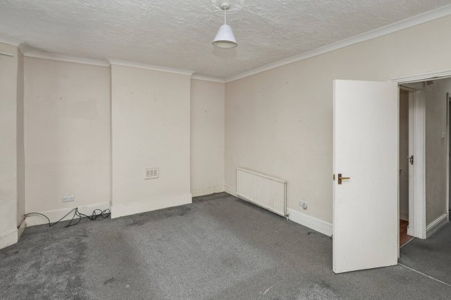 First Floor Flat, 6 Leonard Street, Silvertown, London E16 2DT 10