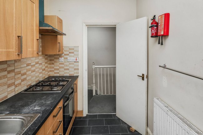 First Floor Flat, 6 Leonard Street, Silvertown, London E16 2DT 10