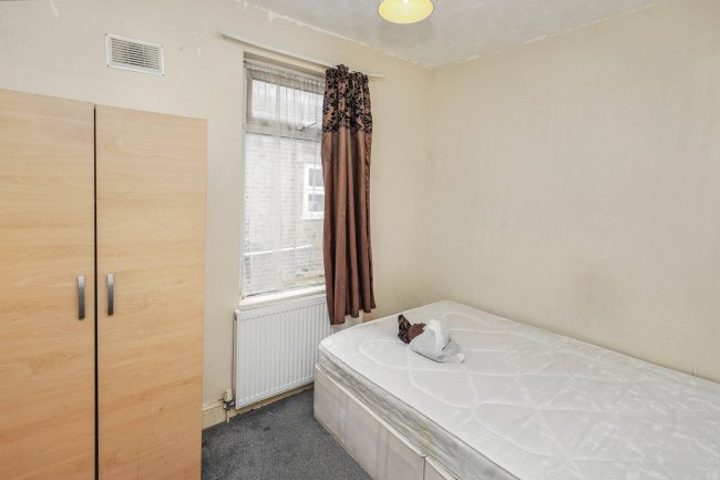 First Floor Flat, 6 Leonard Street, Silvertown, London E16 2DT 10