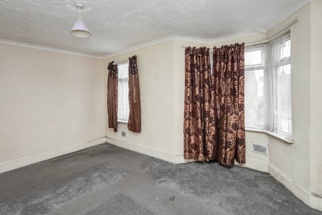 First Floor Flat, 6 Leonard Street, Silvertown, London E16 2DT 10
