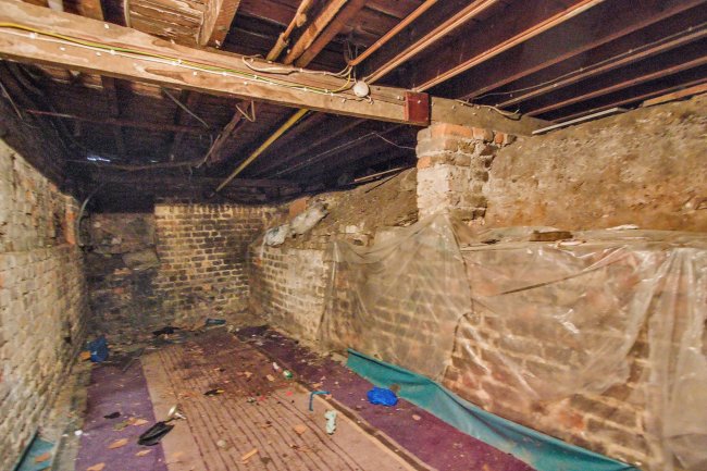 18 Morton Road, Stratford, London E15 4AN 6