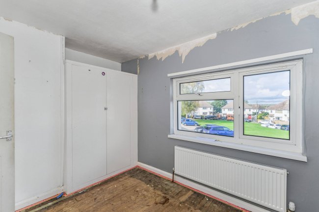 38 Highfield, Woodford, Kettering, NN14 4HD 4