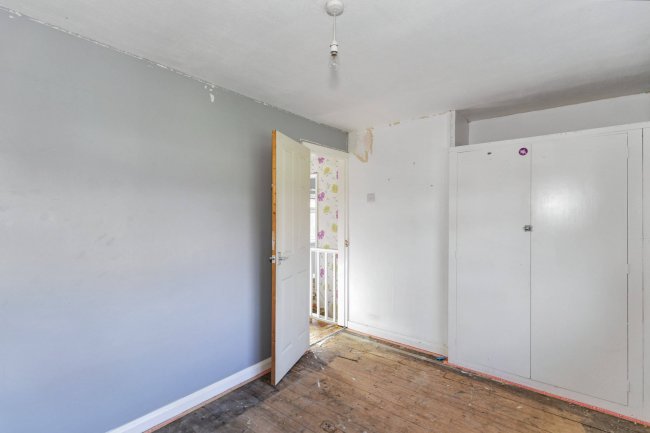 38 Highfield, Woodford, Kettering, NN14 4HD 4