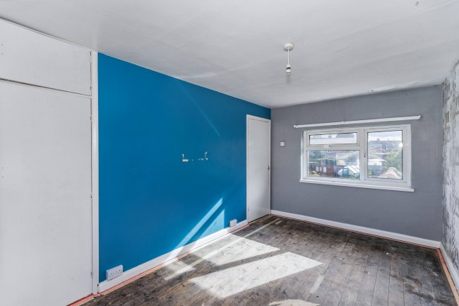 38 Highfield, Woodford, Kettering, NN14 4HD 4