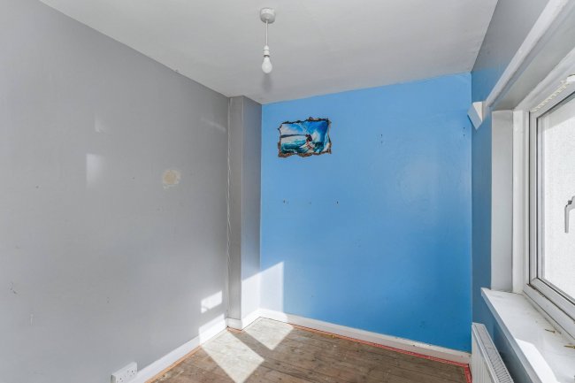 38 Highfield, Woodford, Kettering, NN14 4HD 4